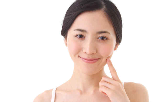 肌のハリ